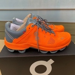 on クラウドサァーファー　cloudsurfer 新品　24cmの画像