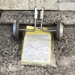 自転車の補助輪の画像
