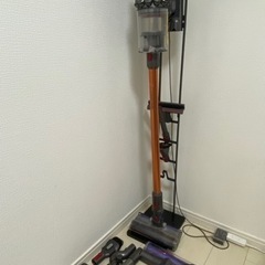 サイクロン掃除機Dysonダイソン V8 の画像