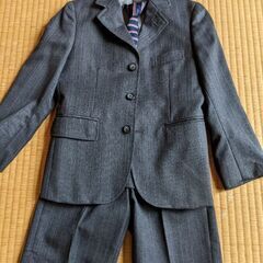 ボーイズスーツ グレー 120サイズ☆J PRESS☆七五三、入...