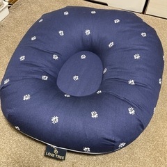 ラブツリークッション　紺