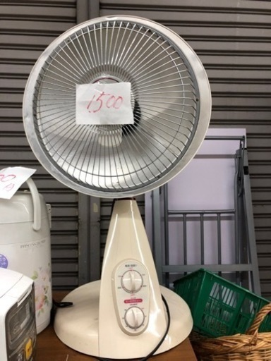 電気ストーブ　ハロゲン　値下げ