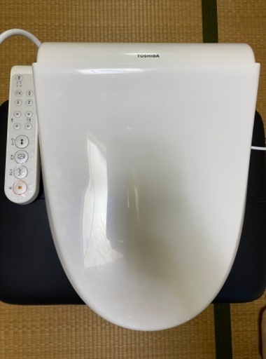 [値下げ・美品]東芝 温水洗浄便座 トイレウォシュレット