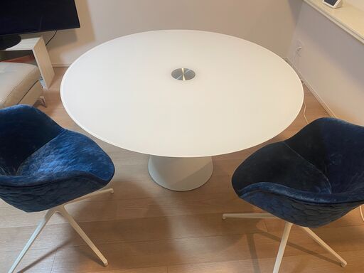 Bo Concept_ダイニングテーブル_Madridテーブル 直径127cm
