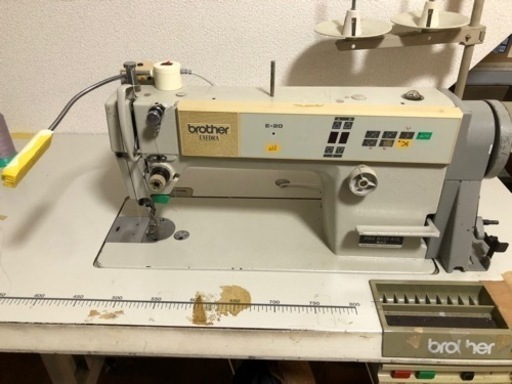 本縫い自動糸切り