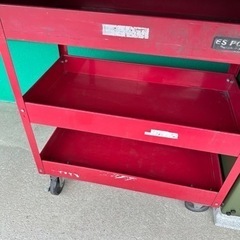 キャリア付き工具入れ
