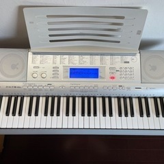 カシオ　CASIO  LK-208   光ナビゲーション　キーボードの画像