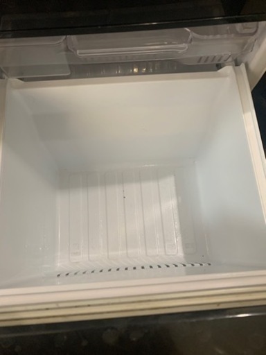 2016年製　三菱　一人暮用冷蔵庫　黒　中古