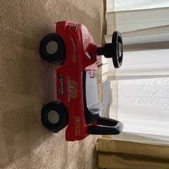 室内用　足蹴り乗用玩具　車乗り物　子供用　赤　