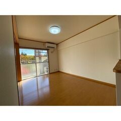 初期費用50000円物件（分割払いなどはありません）弊社より初期費用がが安い条件がありましたらご対応いたします。家賃１カ月無料＆仲介手数料0円＆家財保険全て含まれております。弊社より初期費用が安い条件がありましたらご対応いたします。パークサイド篠崎 物件待ち合わせにてご見学＆ご契約可能です。お問い合わせお待ちしております  LINE公式アカウントに登場！お得な情報を受け取るには、以下のリンクから友だち追加してください。https://lin.ee/g7Kl1pG - 賃貸（マンション/一戸建て）