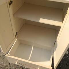 【取引中】キティちゃん　収納家具の画像