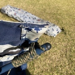 壊れたグランドチェアの画像