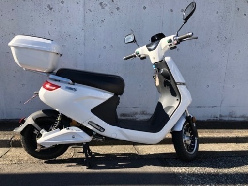 電動スクーター、二人乗り可