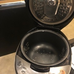 炊飯器の画像