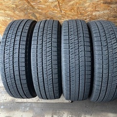 極上タイヤ　BRIDGESTONE ブリヂストン　ブリジストン　VRX2 175/65R15 スタッドレス タイヤ　2017年製　15インチ