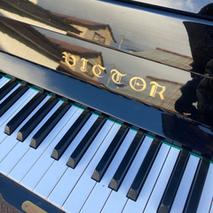 ピアノ　ビクターの画像