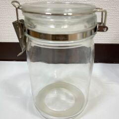 【7739‐1】未使用 ガラス製 保存容器 4点セット まとめ売り 密封ビン 密封瓶 ダブルキャップジャー 密閉容器の画像