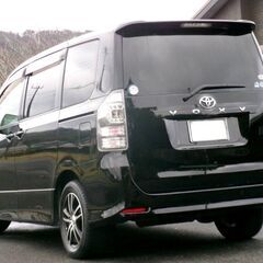 ヴォクシー・後期型(*^-^*)人気モデル【2.0ZS-7人乗り】車検R5年8月迄・電動スライドドア・天井フリップダウンモニター・純正ナビ・地デジTV…相談可の画像