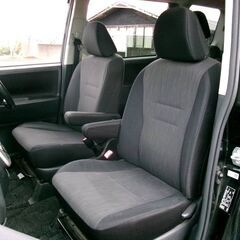 ヴォクシー・後期型(*^-^*)人気モデル【2.0ZS-7人乗り】車検R5年8月迄・電動スライドドア・天井フリップダウンモニター・純正ナビ・地デジTV…相談可の画像