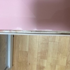 2ドア冷蔵庫(ピンク)の画像