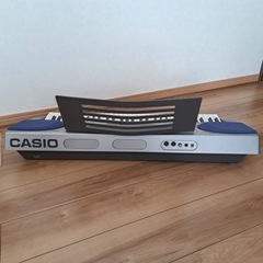 カシオ電子ピアノ　光ナビゲーションの画像