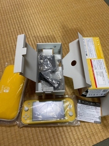switch lite yellow