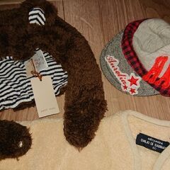 あったか起毛カバーオールと帽子の画像