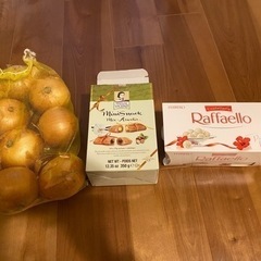コストコの玉ねぎ、お菓子など