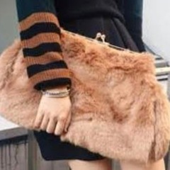 goocyファークラッチバッグ　グースィー　美品の画像