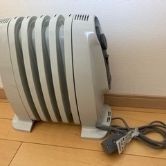 デロンギ DeLonghi ミニオイルヒーター 1~3畳用  RHJ01A0505-DWの画像