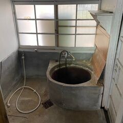 5.5万円　民泊事業などOK　DIY可　ペット多頭飼い可　1000坪超える土地に建物311.86㎡の古民家　蔵と離れがついております。 - 久米郡