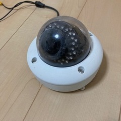 防犯カメラ　8個
