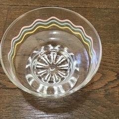 ガラスカップとアイスクリームスプーンセット