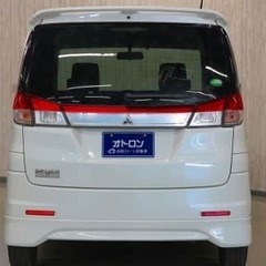 座席の下にも収納あるんです😲の画像