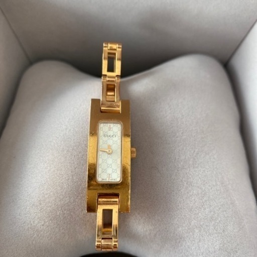 《値下げしました》GUCCI 時計　レディース②