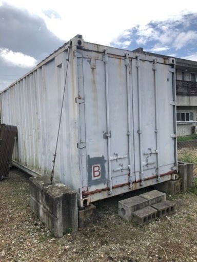 【20フィートコンテナ　B】土台基礎4個付