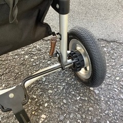 エアバギーココ(カーキ) ブレーキなしの画像