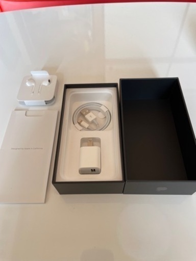 iPhone 7 Jet Black 128 GB SIMフリー