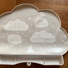 無料で差し上げます ＊ ベビー ＊ お食事マット