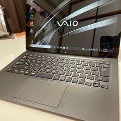 美品　VAIO Z フリップモデル VAIO Z フリップモデル/シルバー