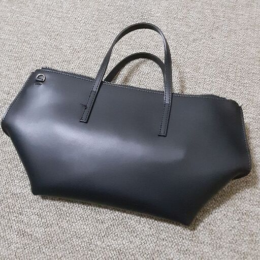 新品‼️本革 イタリアブランド　バッグ