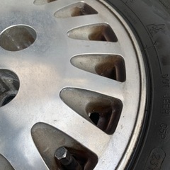 スタッドレスタイヤ希少ビュイックリーガルワゴン純正ホイール付き