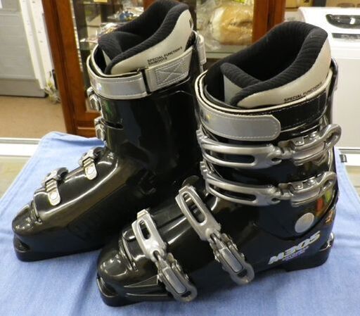 割引 MCCOUGAR M305 スキーブーツ ブラック 27.0～27.5㎝ マックーガー
