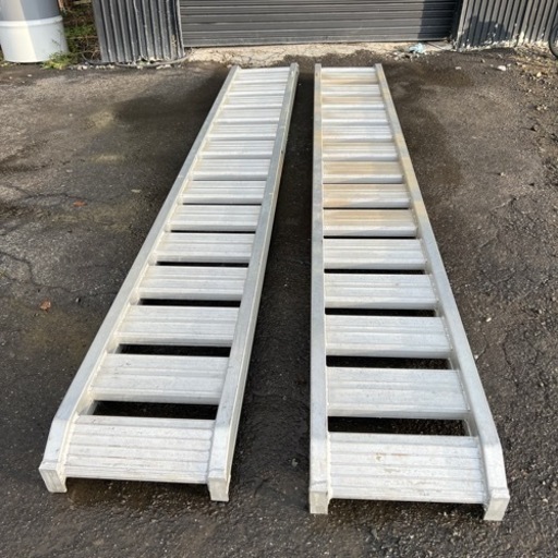 日軽アルミブリッジ　3.0t 型式30-C12-40W 2本1組セット