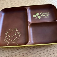 おさるのジョージ食器の画像