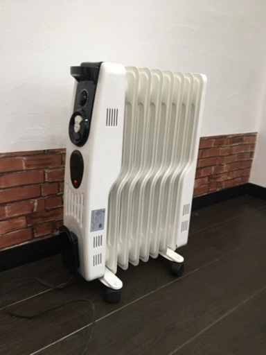 デロンギ　オイルヒーター　イタリア製　動作確認済み