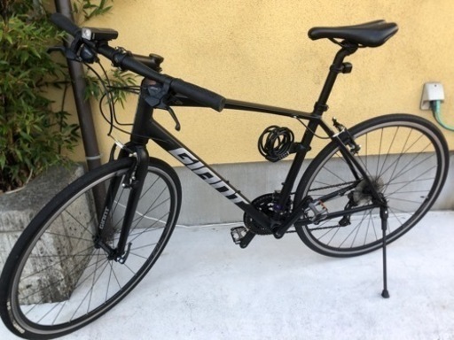 GIANT ESCAPE R3 700C アルミ 24速 500mm 白クロス GIANT ( ジャイアント ) クロスバイク ESCAPE R 3 ( エスケープ
