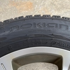 スタッドレスタイヤ　アルファードの画像