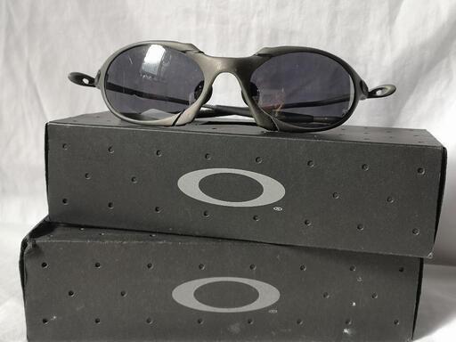 【新品\u0026中古】OAKLEYロメオ　２本で24万円