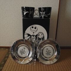 ディズニ- お皿ｘ2枚＆コップｘ2個　ナイトメア
